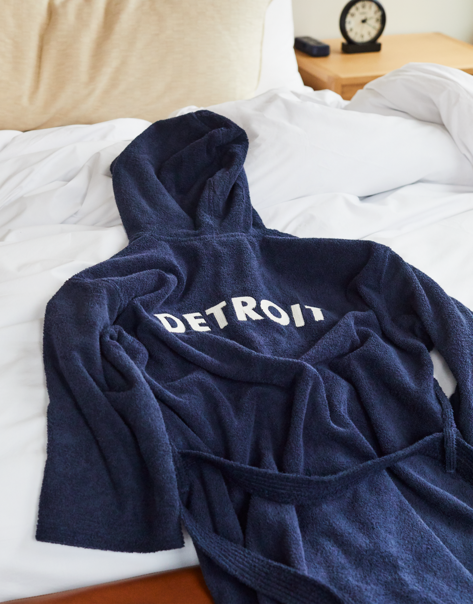 Shinola Hotel Detroit Robe - Navy - Image 4
